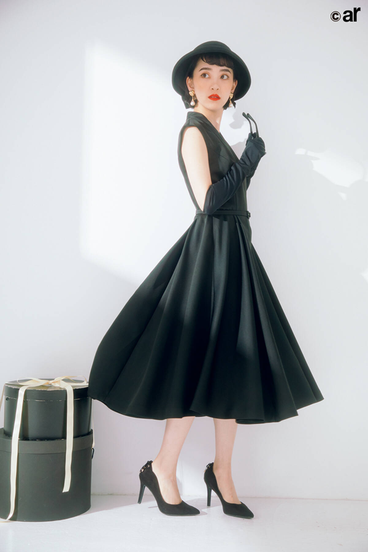 本田翼のオフショット動画も話題沸騰 乃木坂46 堀未央奈 Ar 最新号で憧れのオードリー ヘプバーンに変身 年10月11日 エキサイトニュース