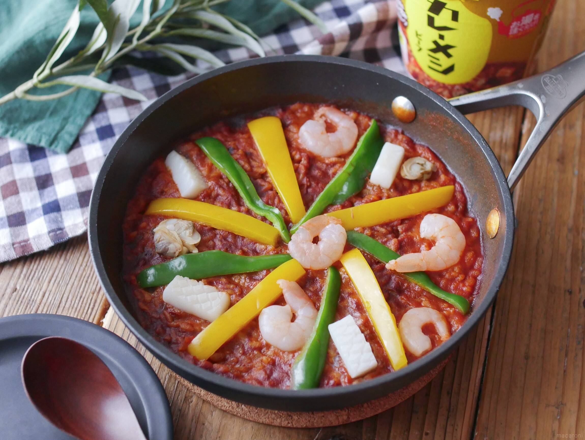 10分で作れる カレーメシで絶品 トマトカレーパエリア Vol 4 Macaroni料理家のカレーメシアレンジ 21年4月29日 エキサイトニュース