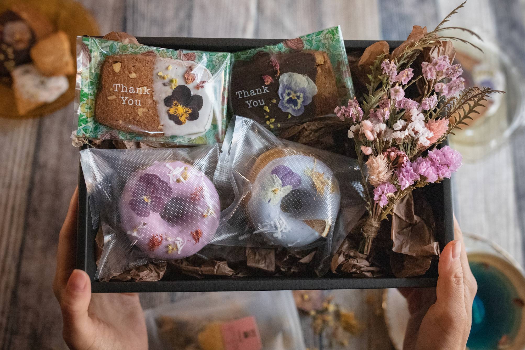 母の日におすすめ お花の焼きドーナツ専門店 グムグム でギフトボックスを発売 21年4月日 エキサイトニュース