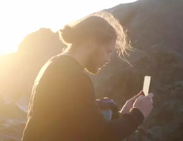 カメラアプリ「Halide」の創業者Sebastiaan de With氏、Appleのデザインチームに加わる