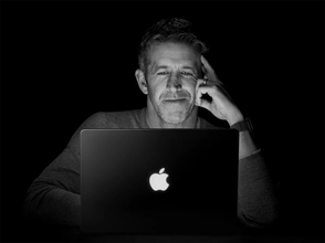 WIRED：John Ternus CEO、MacBook Pro（PROLED XDRディスプレイ）について語る