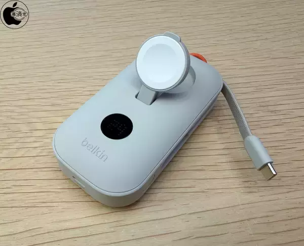 Amazon、Belkinのケーブル一体型急速充電モバイルバッテリー「Belkin BoostCharge Proモバイルバッテリー10K（Apple Watch充電機能付き）」を10,509円で販売中（タイムセール）