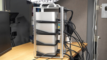 macOS 26.2：Thunderbolt 5接続した複数台Mac Studio (2025)をAIクラスタリング使用する