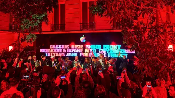 Apple、創立50周年を記念したイベントを、パリ、上海、カナダ、メキシコ、東京でも開催