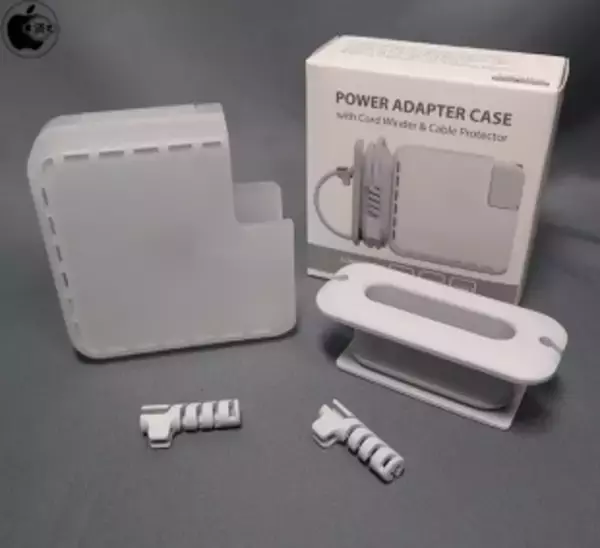 「LopnordのApple USB-C電源アダプタにUSB-Cケーブル収納機能を追加できる「Lopnord Power Adapter Case」を試す」の画像