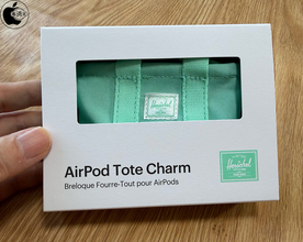Apple Store、HerschelのAirPods用チャーム「Herschel AirPods Tote Bag Charm」を販売開始（Apple限定）