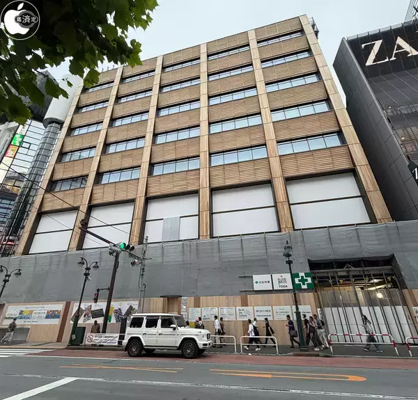 日本初の本格的な木造商業施設「渋谷マルイ」の外観に謎の設置スペースが確保されている？