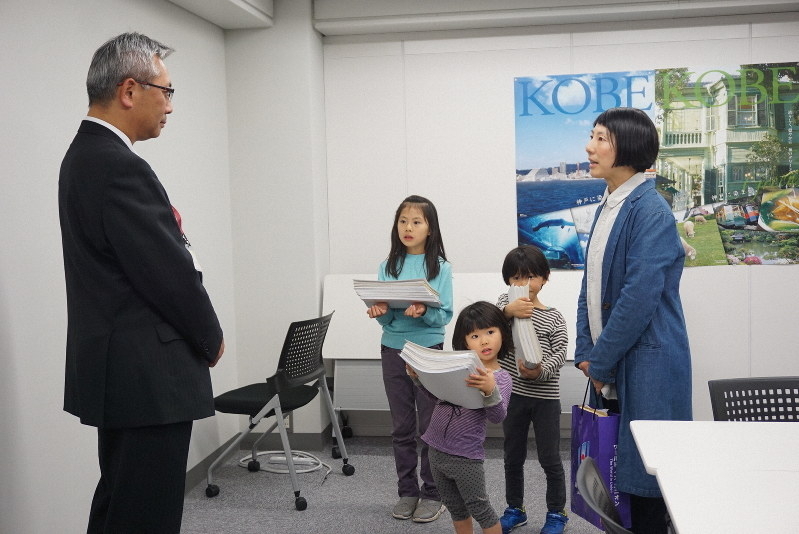 須磨海浜水族園、市民「高過ぎ」署名活動