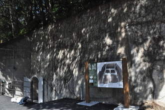 防衛省敷地内の旧陸軍の地下壕を報道陣に公開　一般公開は当面延期