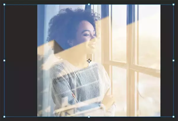 「Photoshopで写真の映り込みを表現する（映り込み／反射／写真加工）」の画像