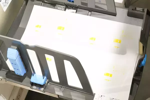 「レトロで味わい深いリソグラフ印刷で何気ない写真もアートになる「HARD COPY CLUB」を体験」の画像