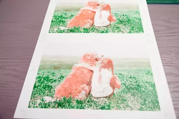 「レトロで味わい深いリソグラフ印刷で何気ない写真もアートになる「HARD COPY CLUB」を体験」の画像