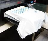 「衣類に自分でプリントできるセルフサービスがキンコーズの新宿南口店でスタート」の画像1