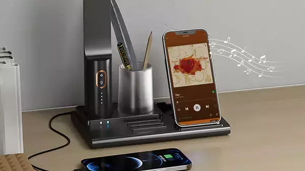 「北日本貿易、ライトやワイヤレス充電機能を搭載した「3in1スタンドセット」を発売」の画像