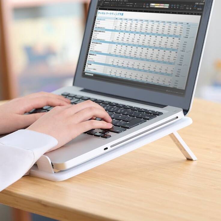 エレコム、床の上でも使えるタブレット用のドローイング・タイピング向けスタンドを発売