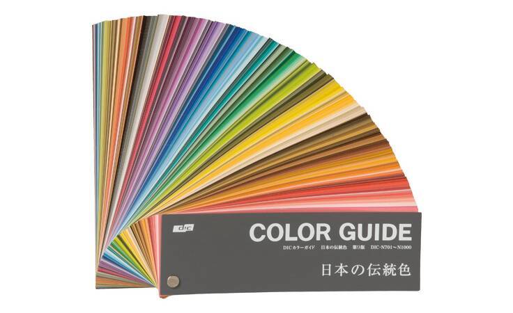 印刷インキや色見本帳で有名なDICがサンリオと初コラボ　数量限定の「日本の伝統色 ハローキティ」