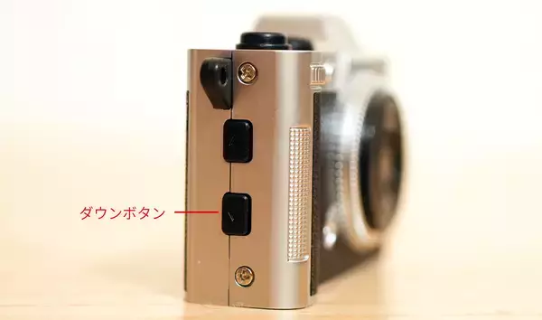 「おしゃれで使える手の平サイズのミニレトロカメラ「HARU」」の画像