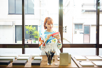 世界のクリエイターが愛用！デザイナーと職人の技が光る「ITO BINDERY」のメモパッド【佐藤詩織と巡るクリエイティブな世界 vol.1】