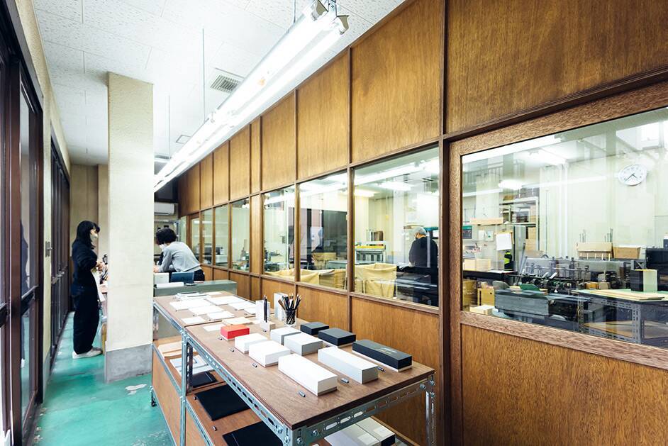 世界のクリエイターが愛用！デザイナーと職人の技が光る「ITO BINDERY」のメモパッド【佐藤詩織と巡るクリエイティブな世界 vol.1】