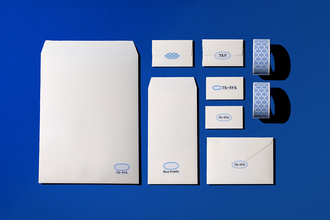 デザイン会社のブルーパドルが設立10周年を記念してCIやWebサイトをリニューアル