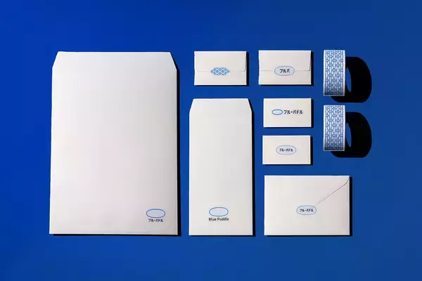 デザイン会社のブルーパドルが設立10周年を記念してCIやWebサイトをリニューアル