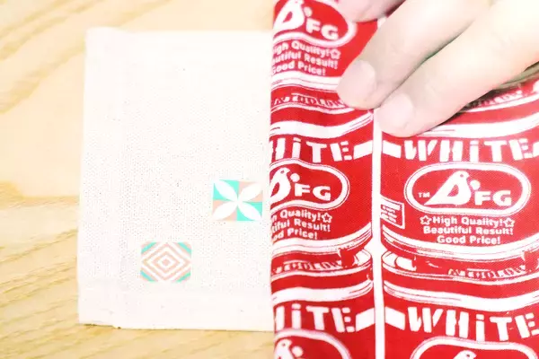 「貼って擦るだけ！布用ステッカー「irodo（イロド）」で“なんでもオリジナルグッズ”に変身させる方法​」の画像