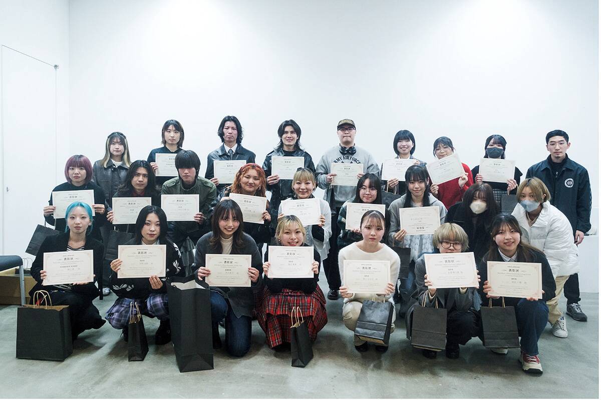 ノートをキャンバスに学生たちが表現するモレスキン×日本大学芸術学部のアートコンペの受賞作品展