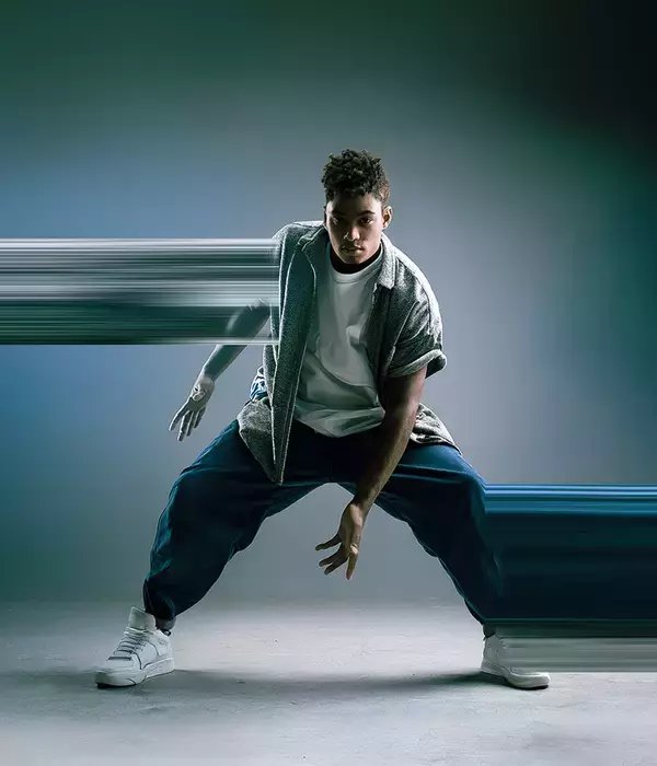 「【Photoshop】被写体の一部を引き伸ばして印象的なグラフィックを表現する（変形／動き／写真加工）」の画像