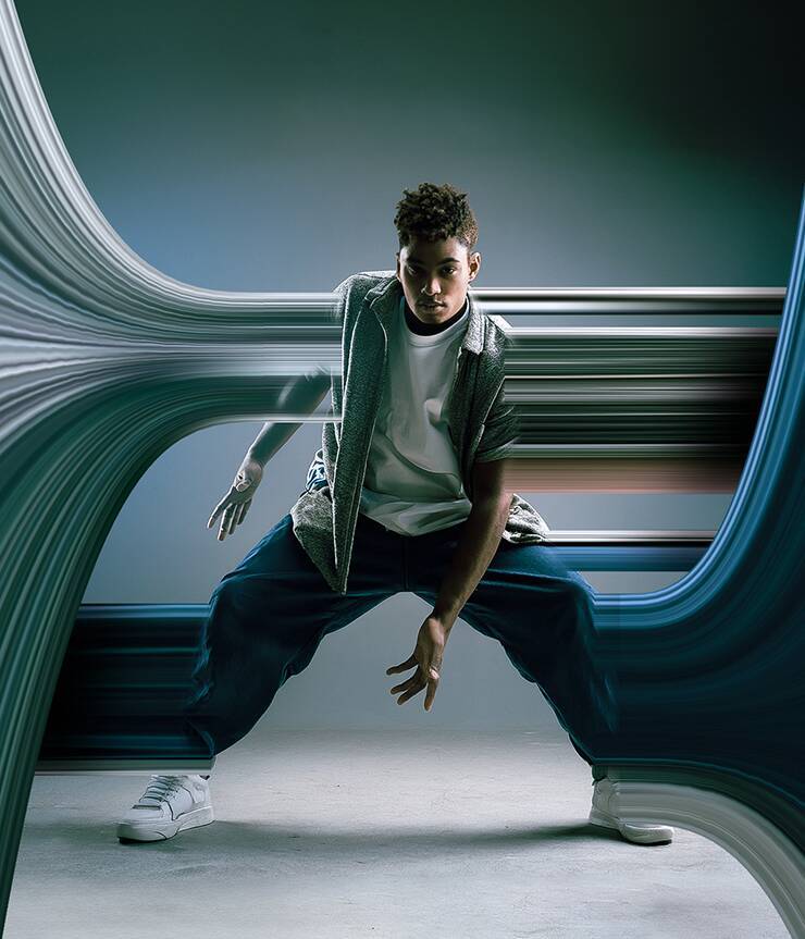 【Photoshop】被写体の一部を引き伸ばして印象的なグラフィックを表現する（変形／動き／写真加工）