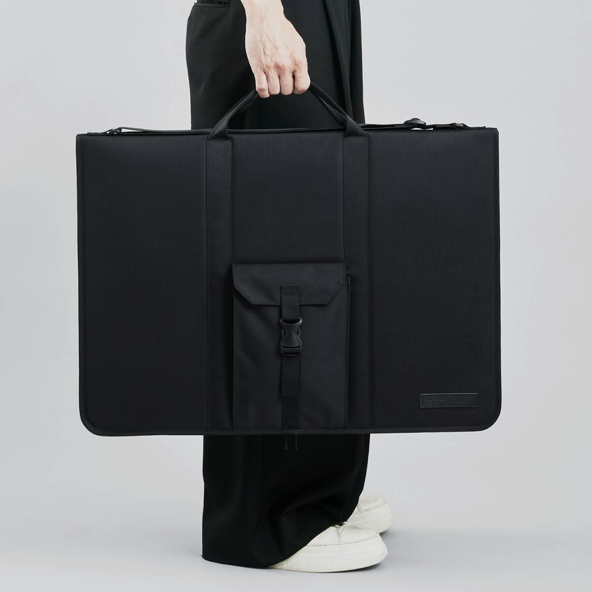 大洋印刷、クリエイターの作品を守る「特製色校正バッグ」を発売