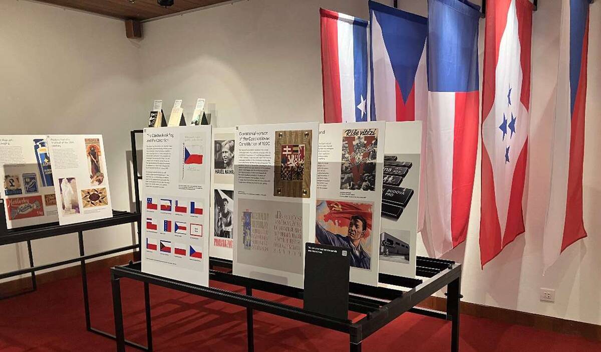 チェコのグラフィックデザインの社会的な影響を探る「identita – the story of Czech graphic design」展