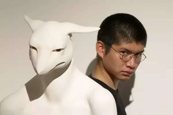 「“ケモノ美術作家”として活動する堀本達矢氏の個展「Meet the KEMONO」」の画像