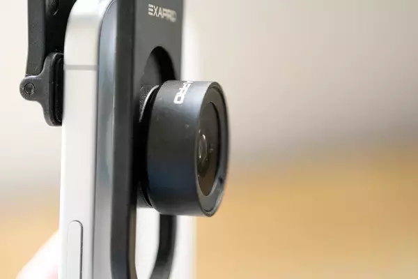 「スマホのカメラレンズを一眼レフのように付け替えられる「EXAPRO クリップレンズ」徹底活用術！」の画像