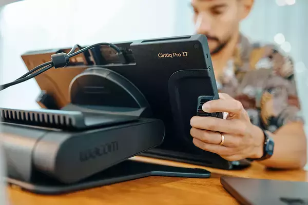 「ワコムの液タブ「Cintiq Pro」に新モデル！ B4判に近い21.5型とA4判に近い17.3型が登場」の画像