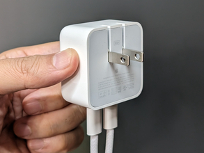 Apple純正、2ポートUSB-C充電器​​「デュアルUSB-Cポート搭載35Wコンパクト電源アダプタ」