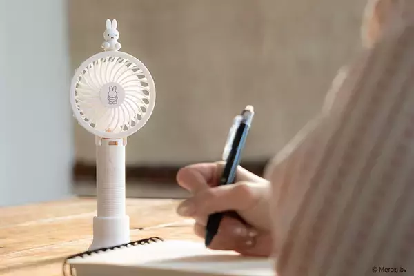 パンクス、ミッフィーフィギュア付きのかわいいハンディファンを発売