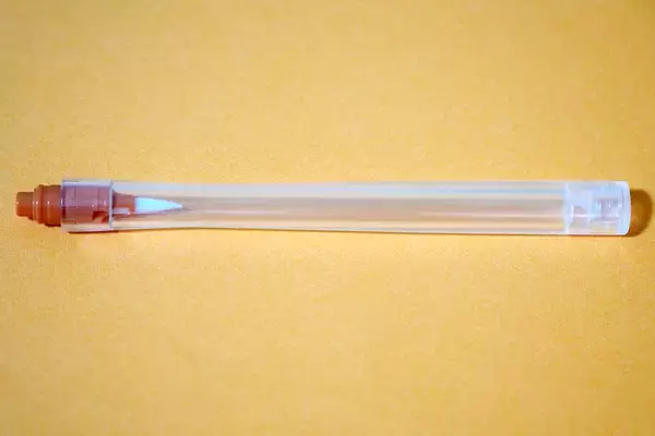 「いろいろな描き味が楽しめて洗浄も簡単な毛筆タイプのつけペン「hocoro ブラッシュ」お試しレビュー」の画像