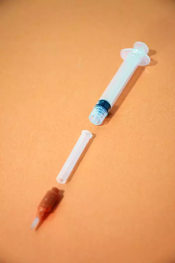 「いろいろな描き味が楽しめて洗浄も簡単な毛筆タイプのつけペン「hocoro ブラッシュ」お試しレビュー」の画像