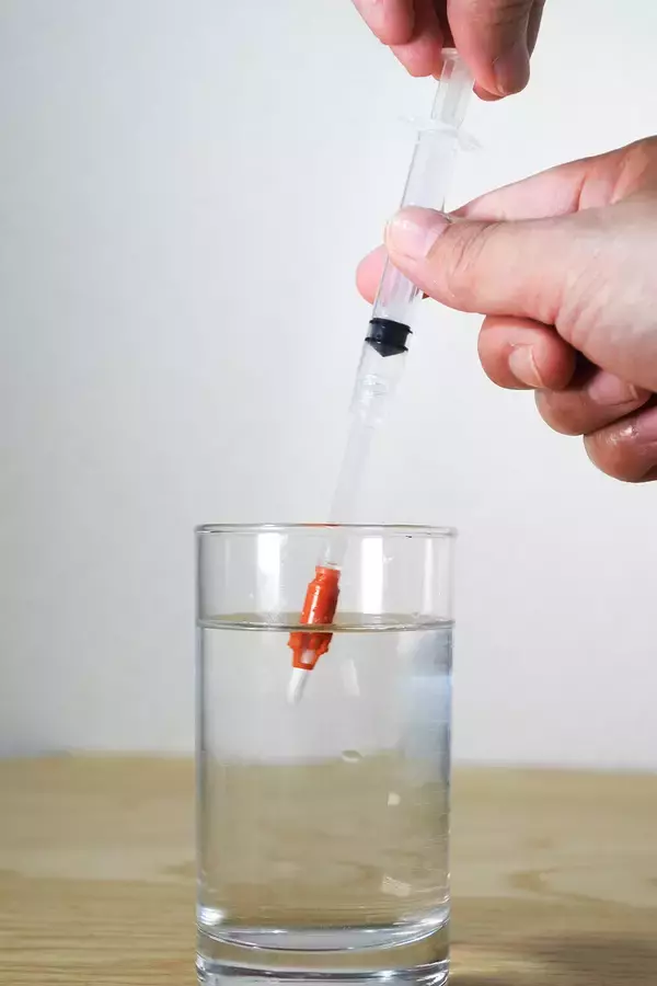 「いろいろな描き味が楽しめて洗浄も簡単な毛筆タイプのつけペン「hocoro ブラッシュ」お試しレビュー」の画像