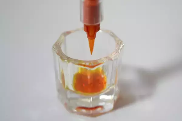 「いろいろな描き味が楽しめて洗浄も簡単な毛筆タイプのつけペン「hocoro ブラッシュ」お試しレビュー」の画像