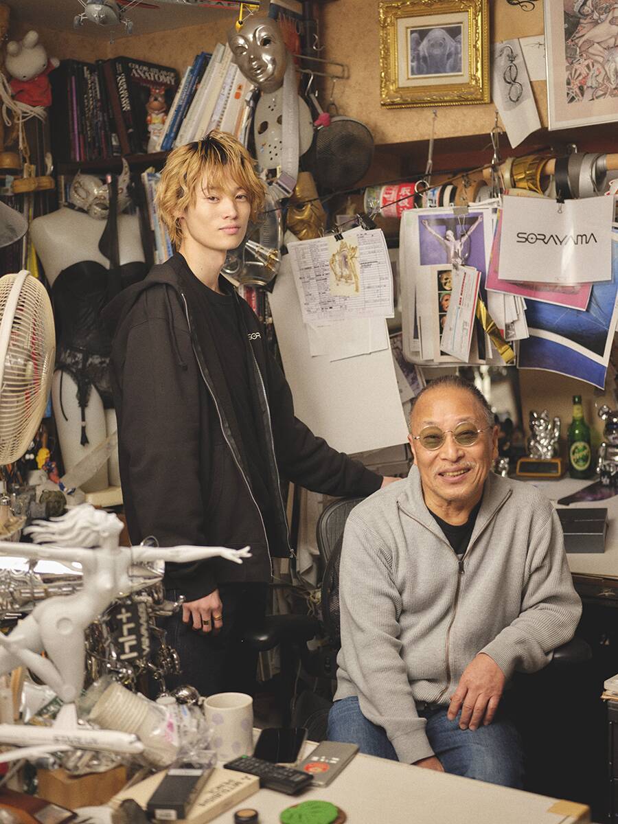 空山基氏の過去最大規模の回顧展「SORAYAMA 光・透明・反射 －TOKYO－」