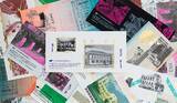 「さまざまな印刷加工の機器で制作されたカードを紹介している「市谷の杜 本と活字館」の企画展」の画像2