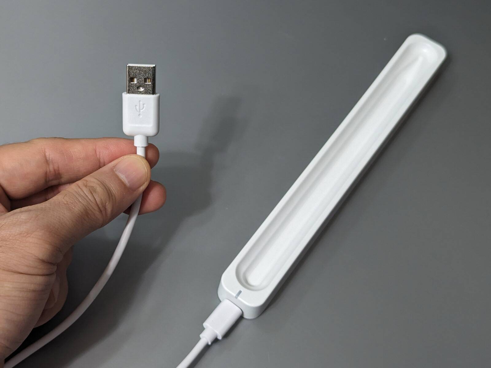 iPadが手元になくても問題ナシ！ 第2世代Apple PencilをiPadなしでチャージできる便利な充電器