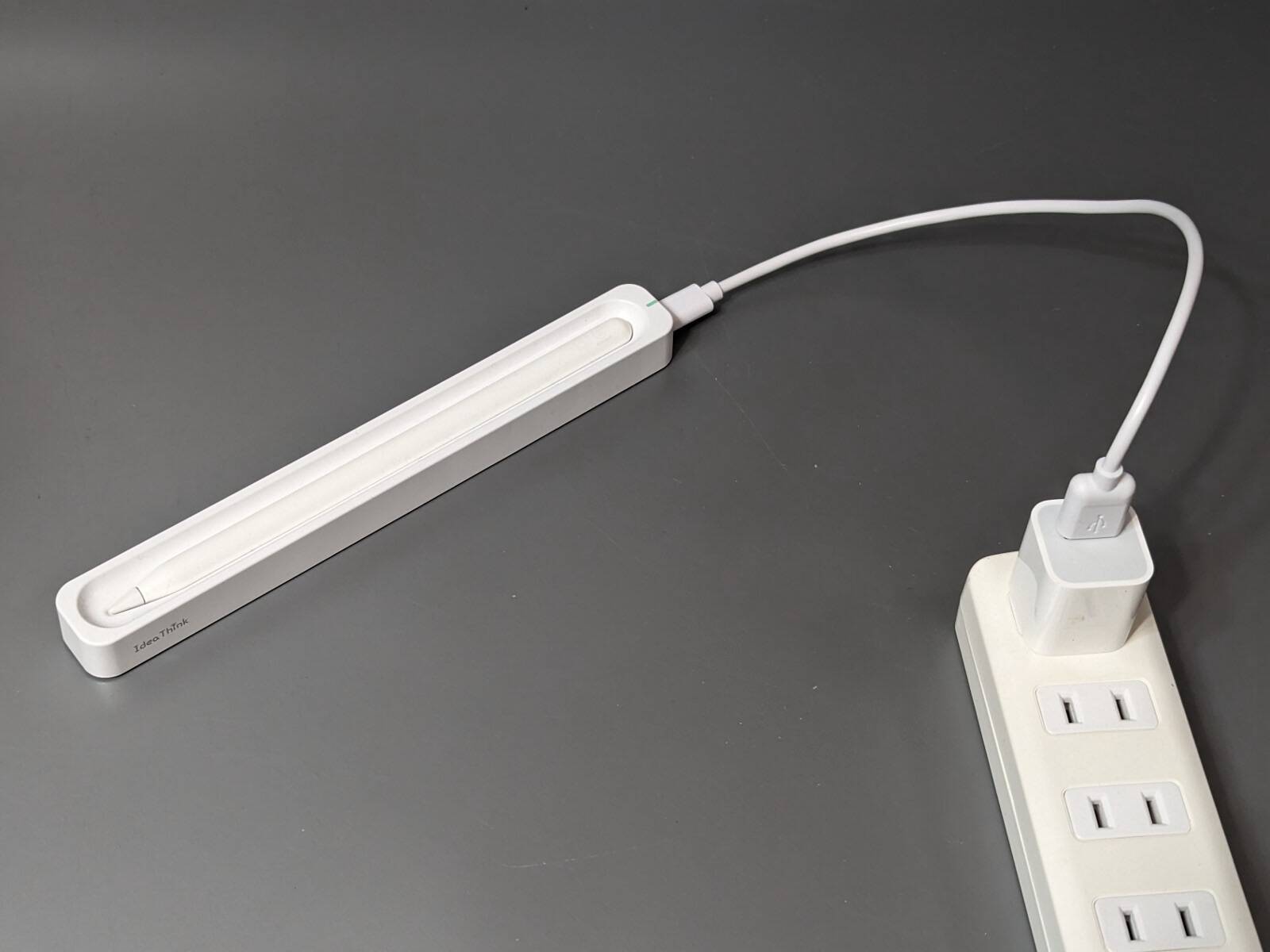 iPadが手元になくても問題ナシ！ 第2世代Apple PencilをiPadなしでチャージできる便利な充電器