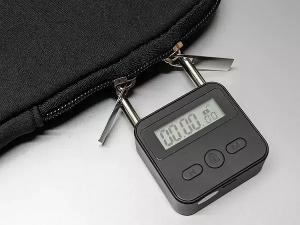 「スマホ依存はもちろんゲーム機・タブレット依存にも効果アリ、99時間まで指定できるデジタル南京錠」の画像