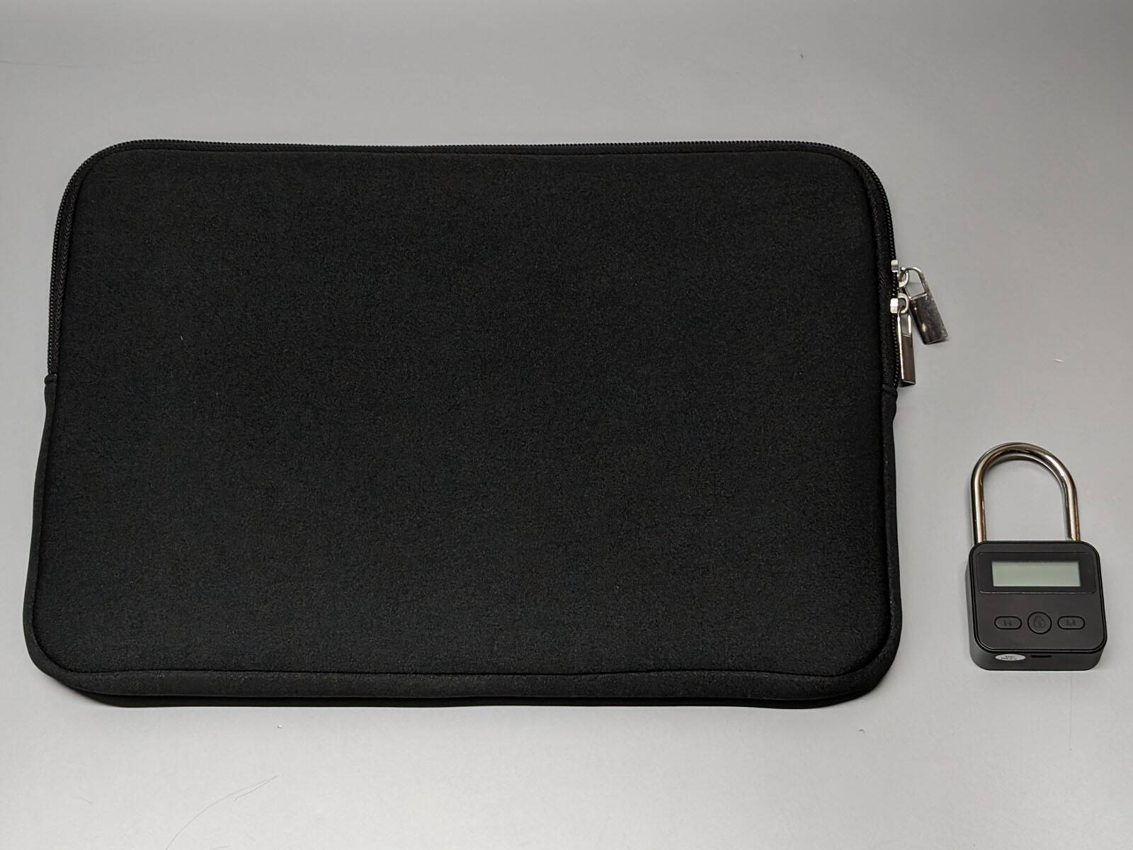 スマホ依存はもちろんゲーム機・タブレット依存にも効果アリ、99時間まで指定できるデジタル南京錠