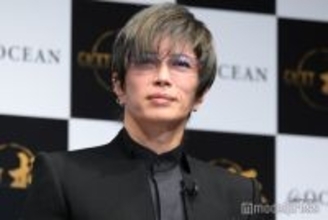 GACKT「女の子もおっぱい好きなんです」胸筋披露に歓声沸く