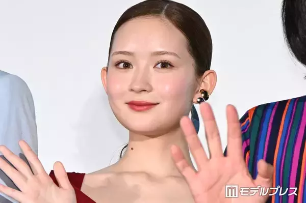 畑芽育、弟役俳優との証明写真2ショットに反響「ビジュ良すぎ」「推しと推しが並んでる」