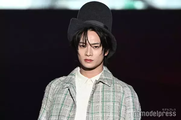 ACEes浮所飛貴、地元でランウェイデビュー 縦長ハットで力強い眼差し【TGCあいち・なごや2026】