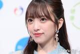 「AKB48卒業の向井地美音、美脚のぞく変形スカート衣装ショット公開「すごく似合ってて可愛い」「曲聴くたびに泣いちゃいそう」の声」の画像1